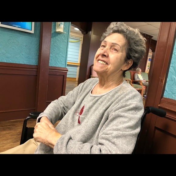 Meet your Posher, Tamara - Picture 4 of 4